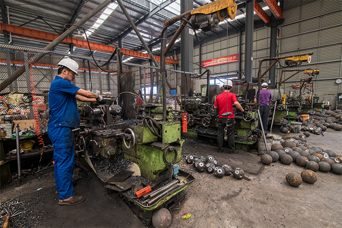 河东网架配件车间